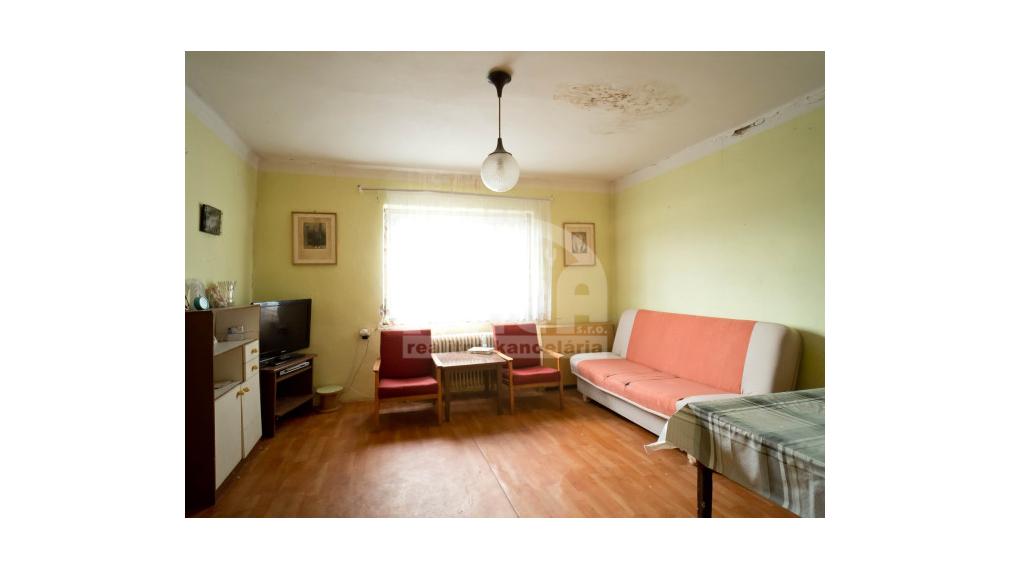 SKVELÁ ZĽAVA! Rodinný dom v pokojnej obci Lastomír