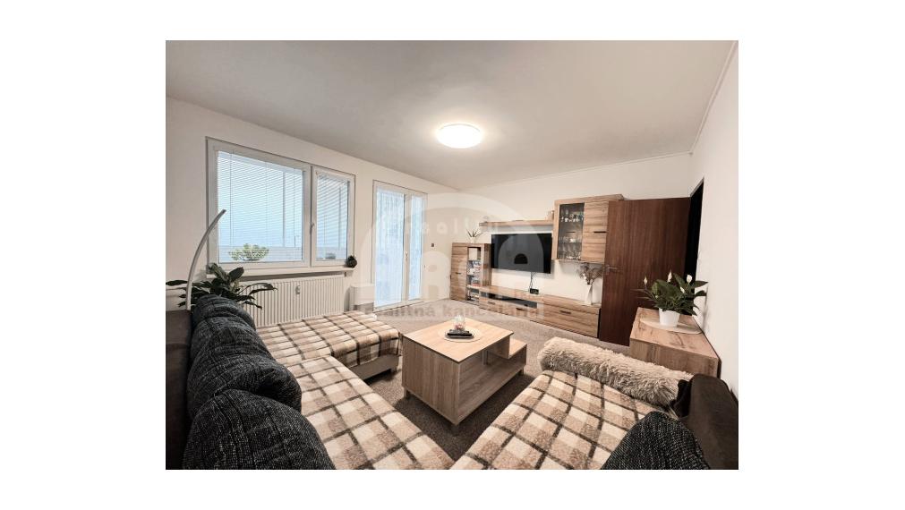 Priestranný 5- izbový byt na sídlisku Východ v Michalovciach