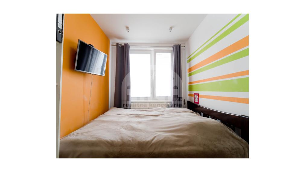 Priestranný 5- izbový byt na sídlisku Východ v Michalovciach