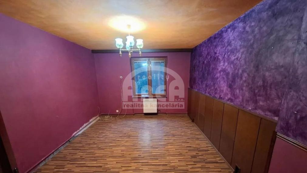 Tehlový 4- izbový byt blízko centra mesta Michalovce