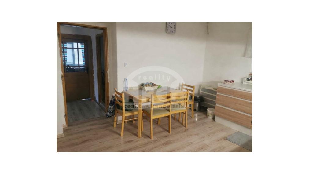 Rodinný dom s krásnym pozemkom  v obci Petrikovce