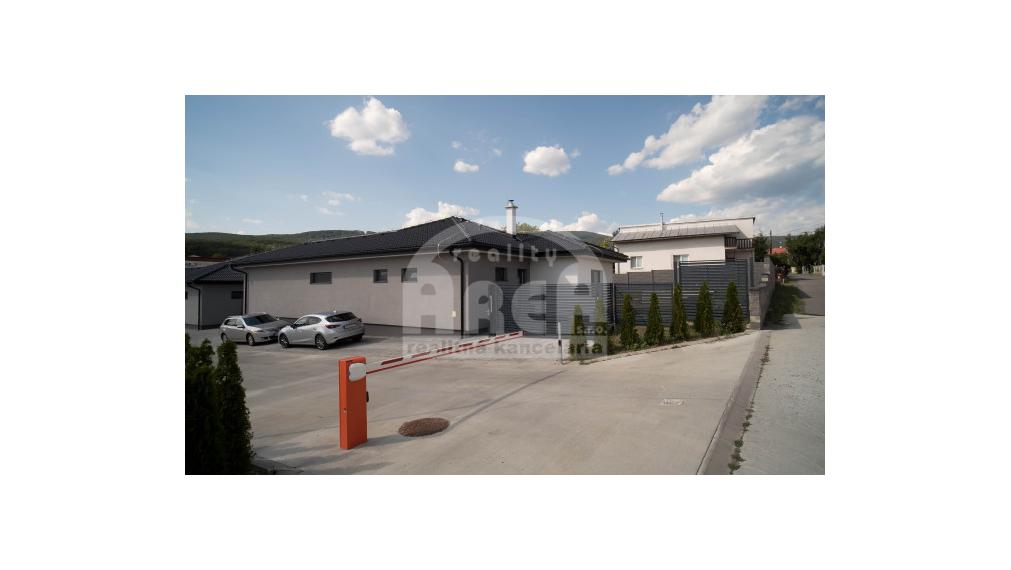 Krásna novostavba rodinného domu v malebnej obci Klokočov