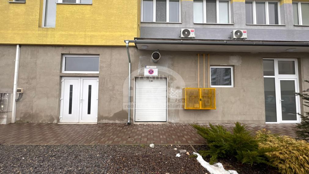 Na prenájom obchodné/ skladové priestory v OC Idea, Mi