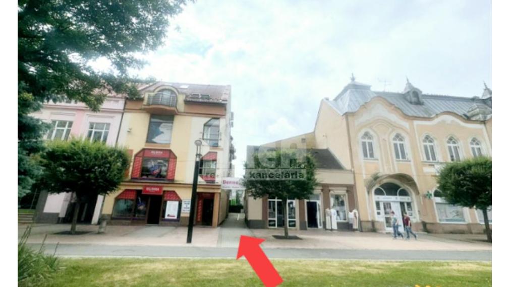 Komerčná budova v centre mesta Michalovce