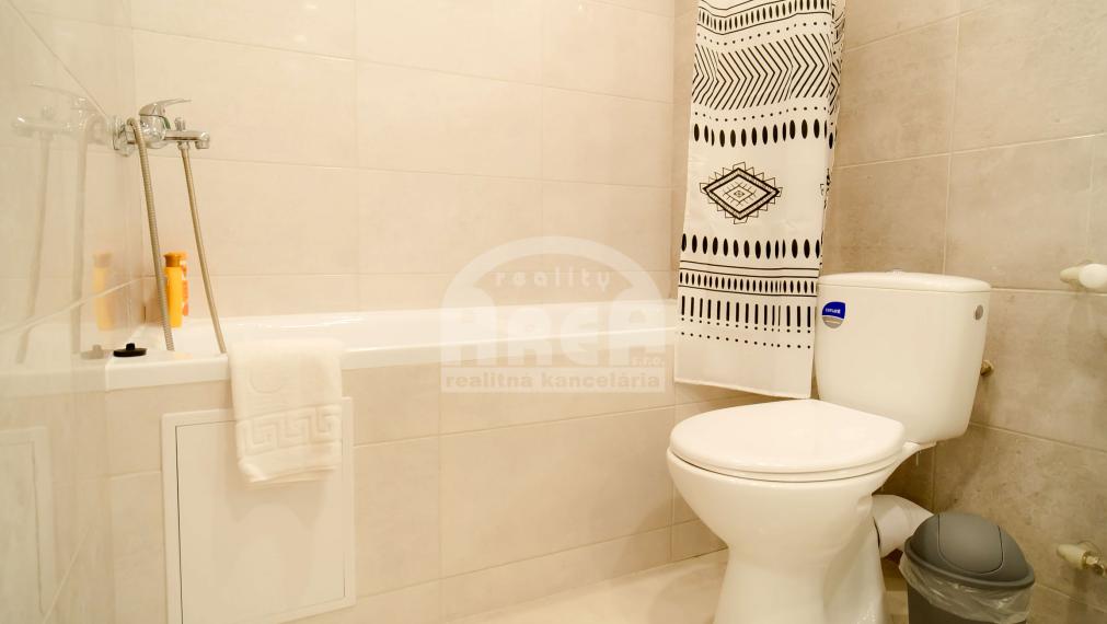 Komerčná budova v centre mesta Michalovce