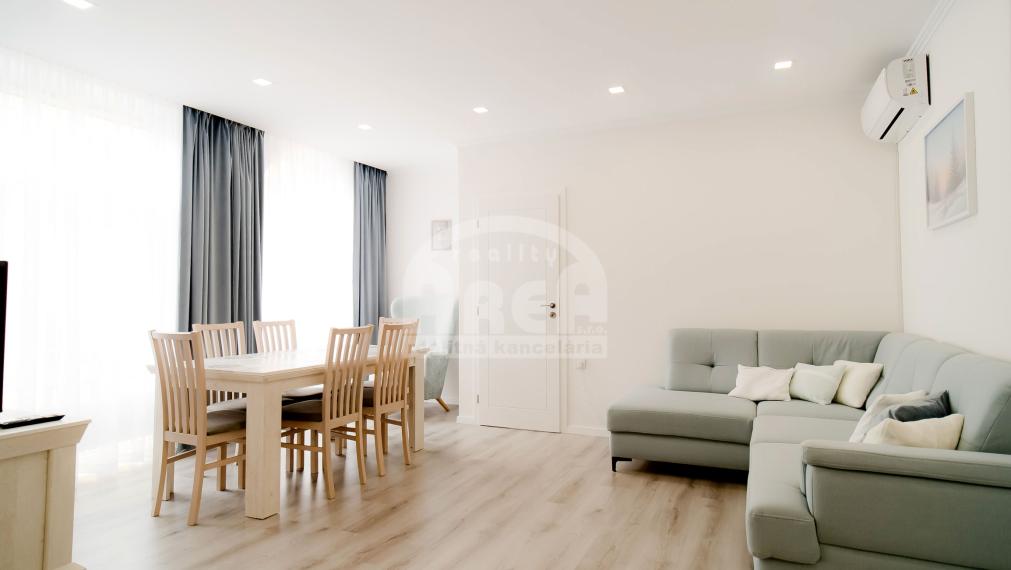 Komerčná budova v centre mesta Michalovce