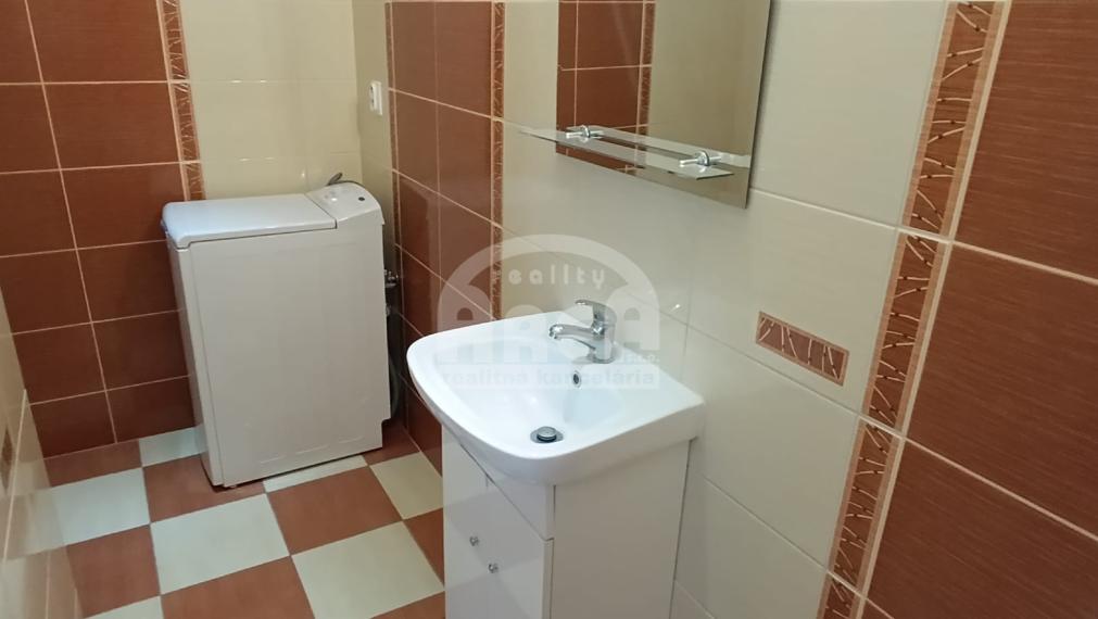 2- izbový byt na sídlisku Stráňany v Michalovciach