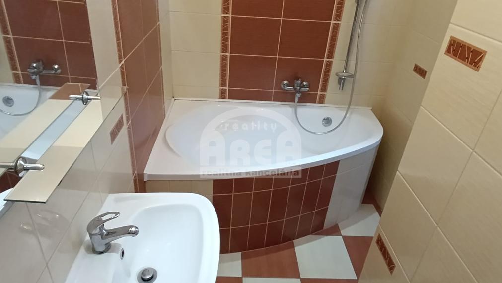 2- izbový byt na sídlisku Stráňany v Michalovciach