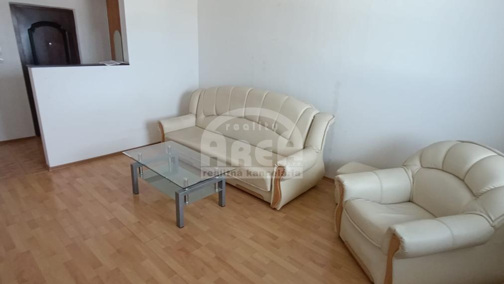 2- izbový byt na sídlisku Stráňany v Michalovciach