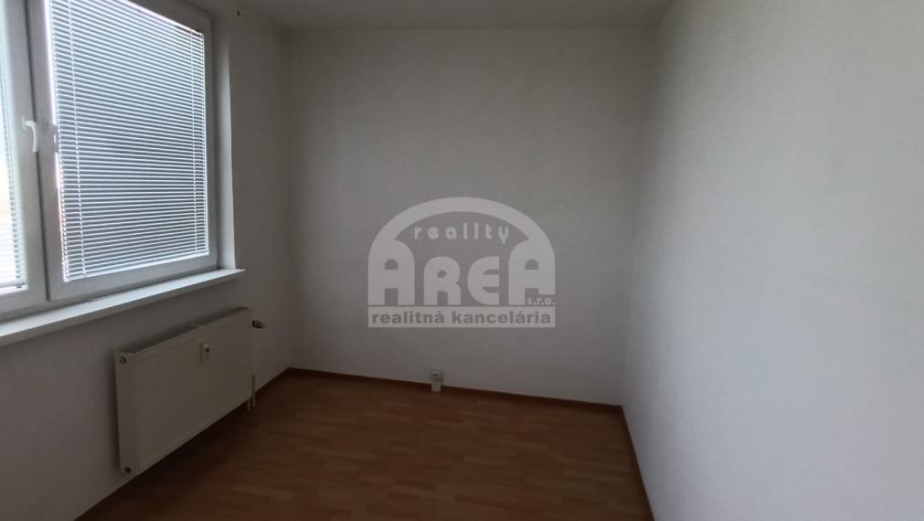 2- izbový byt na sídlisku Stráňany v Michalovciach