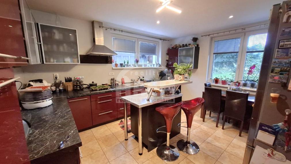 Dvojpodlažný rodinný dom v pokojnej lokalite Michaloviec