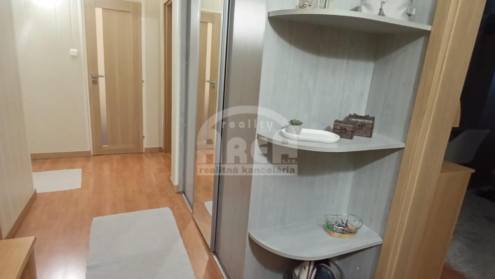 3- izbový byt v TOP lokalite sídliska Východ v Michalovciach