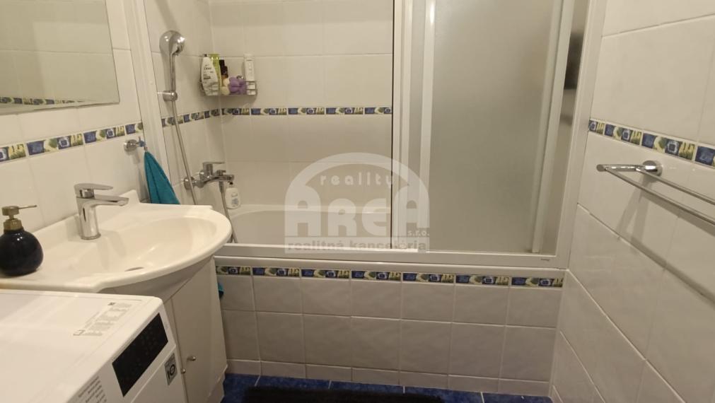 3- izbový byt v TOP lokalite sídliska Východ v Michalovciach