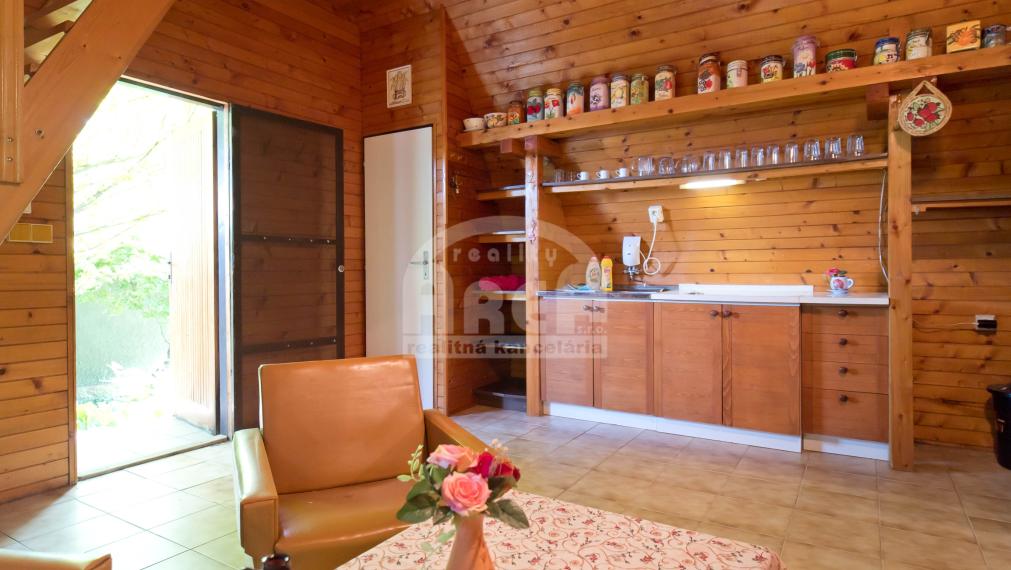 Pekná chata v Trnave pri Laborci
