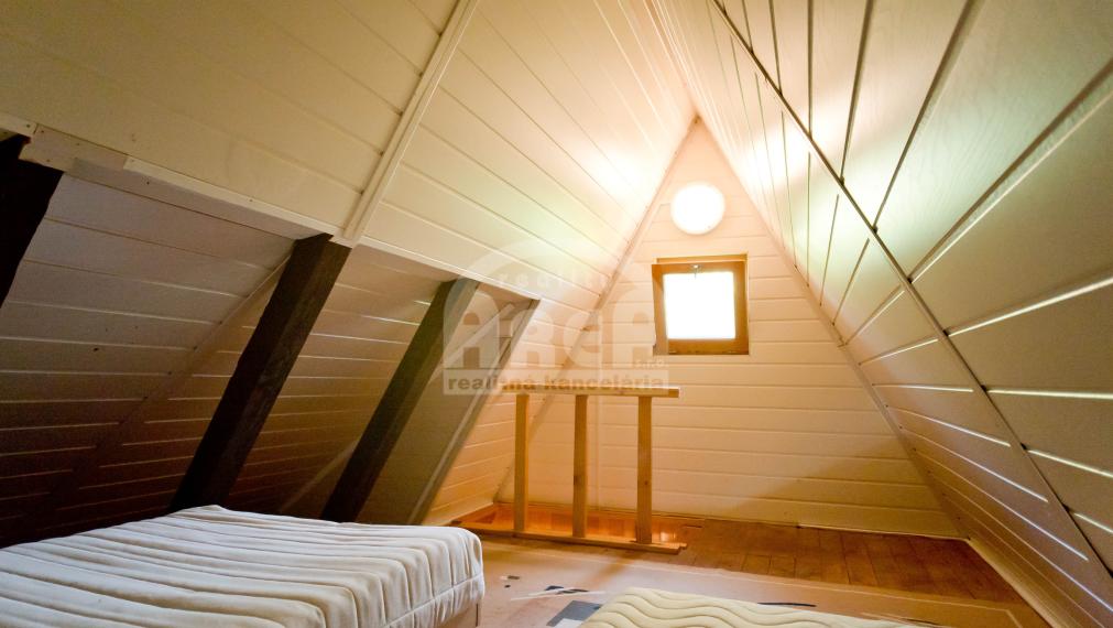 Pekná chata v Trnave pri Laborci