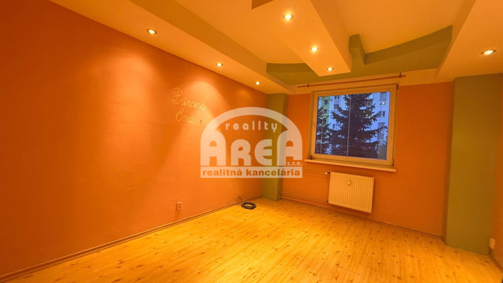 Na prenájom 3- izbový byt na sídlisku SNP v Michalovciach