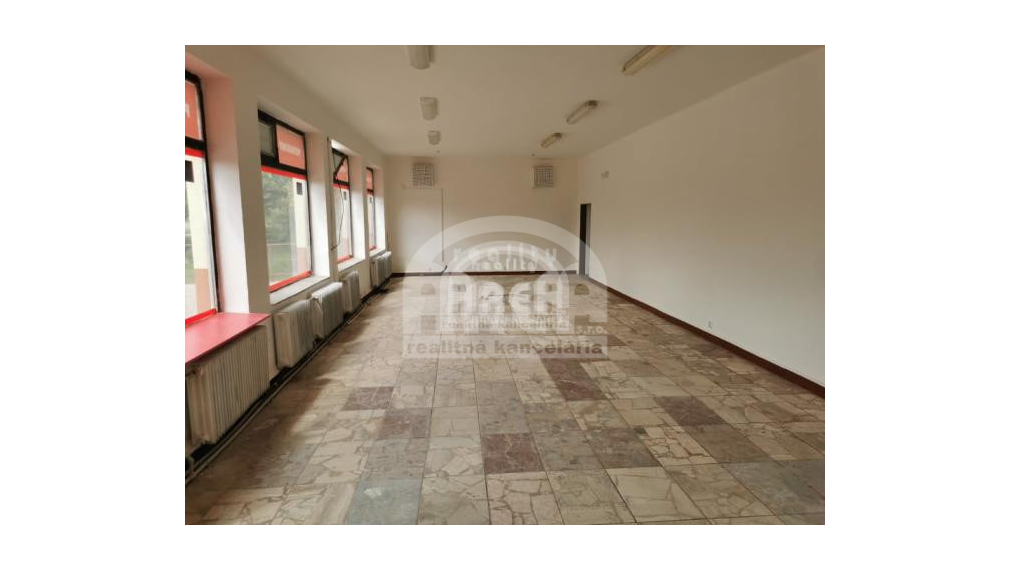 Objekt vhodný na podnikanie v obci Staré