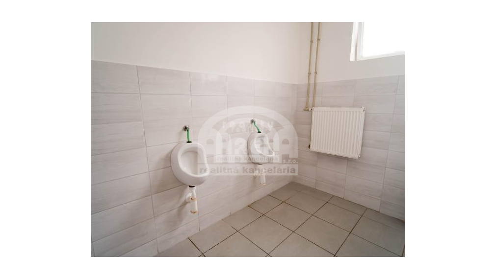 Objekt vhodný na podnikanie v obci Staré