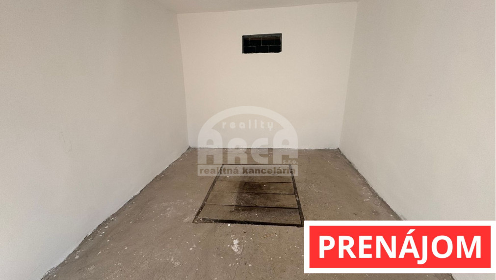 Na prenájom garáž na ul. Okružná v Michalovciach