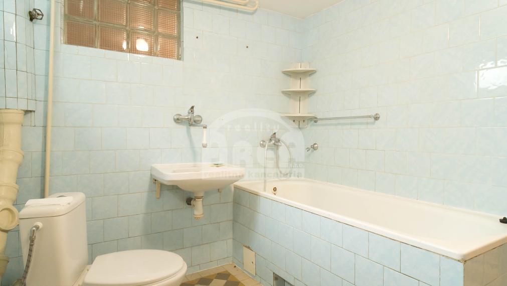 Dvojpodlažný rodinný dom v skvelej lokalite mesta Michalovce