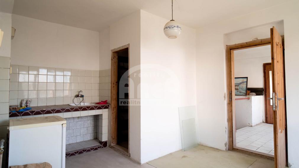 Dvojpodlažný rodinný dom v obci Bracovce
