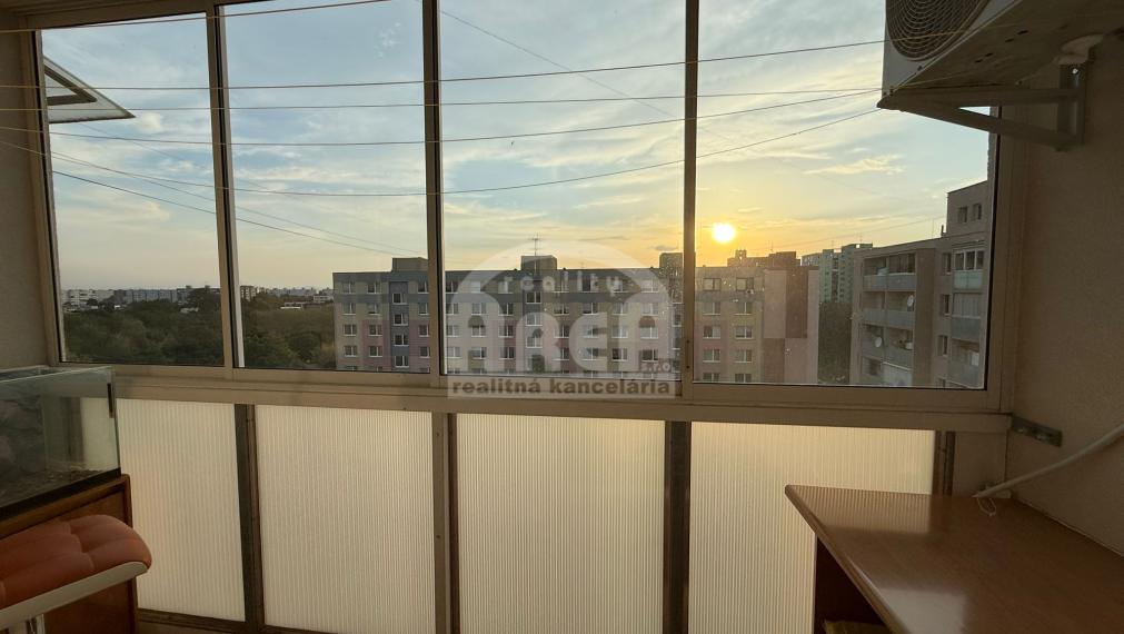 Na prenájom príjemný 3- izbový byt na sídlisku Stráňany, MI
