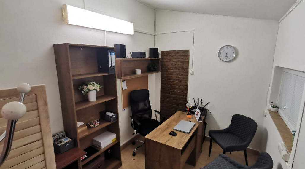 Prenájom priestorov na podnikanie- výborná časť Sobraniec