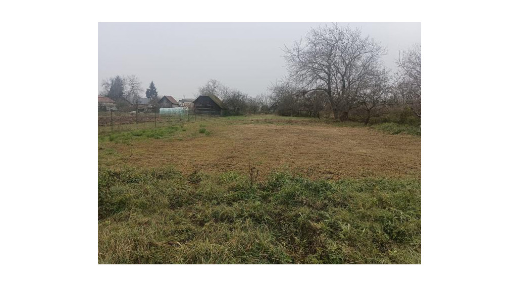 REZERVOVANÉ! Stavebný pozemok v obci Ložín