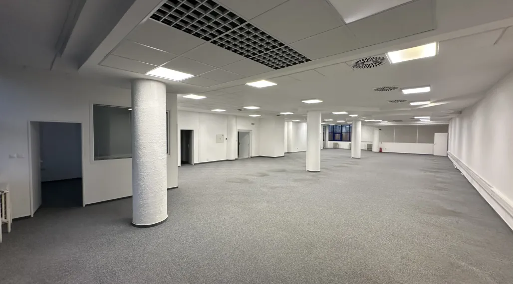 Na prenájom obchodné priestory vo Vranove n. Topľou