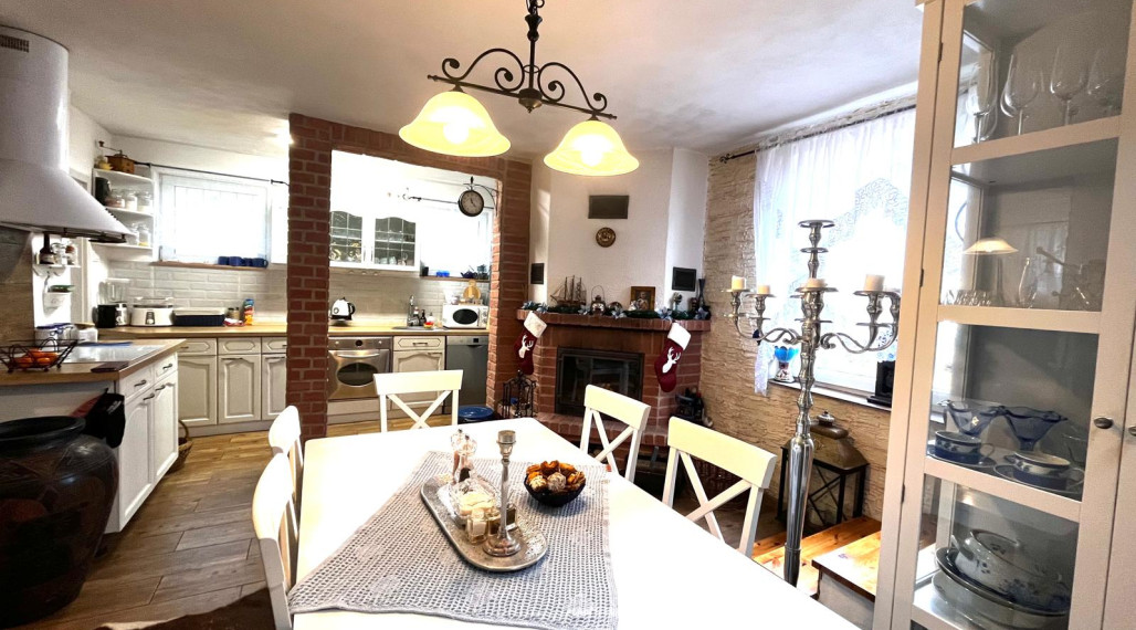 Dvojpodlažná murovaná chata na Zemplínskej Šírave