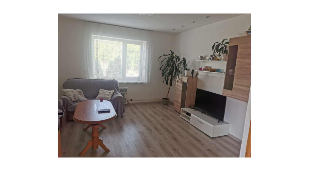 Rodinný dom s krásnym pozemkom  v obci Petrikovce