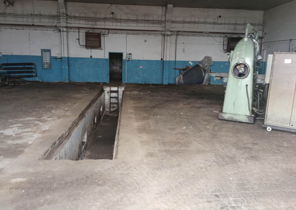 Hala s montáž. jamou/hangár v priem. areáli v Michalovciach