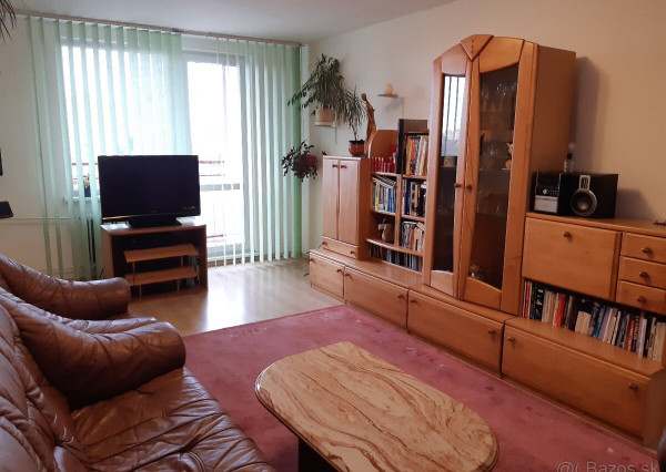 3 - izbový byt s balkónom blízko centra mesta Michalovce