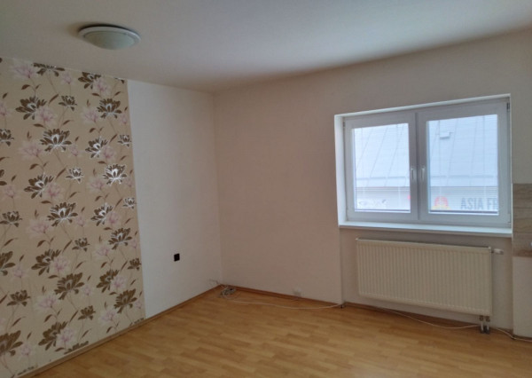 Prenájom priestorov na podnikanie- výborná časť Sobraniec