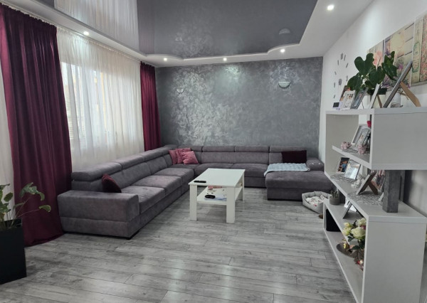 Dvojpodlažný rodinný dom- sídlisko Stráňany v Michalovciach