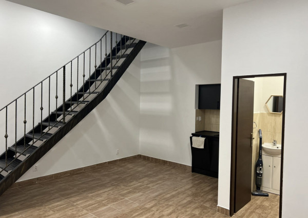 Na prenájom obchodné priestory v centre mesta Michalovce