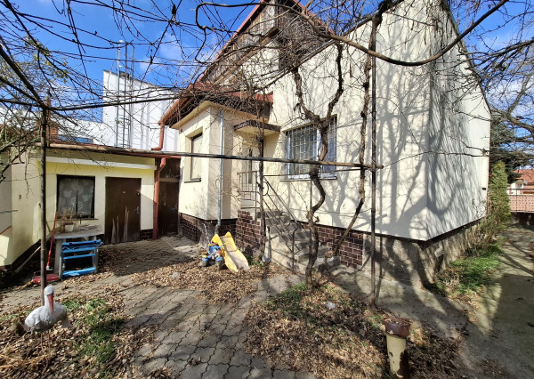 ZĽAVA 10.000 € ! Dvojpodlažný rodinný dom v meste Michalovce