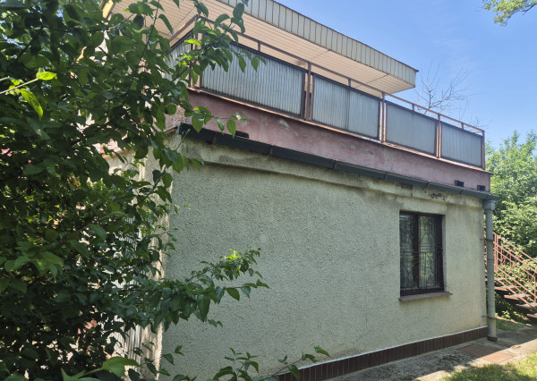 Pekná dvojpodlažná rekreačná chata na Zemplínskej Šírave