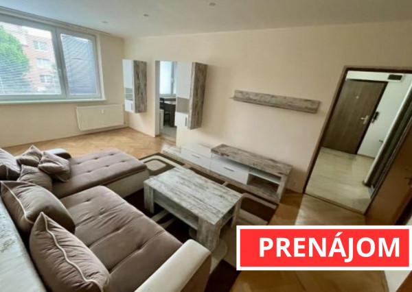 Na prenájom 3- izbový byt na sídlisku Juh v Michalovciach