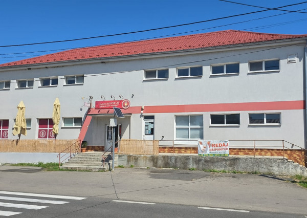 Komerčná budova v obci Nacina Ves