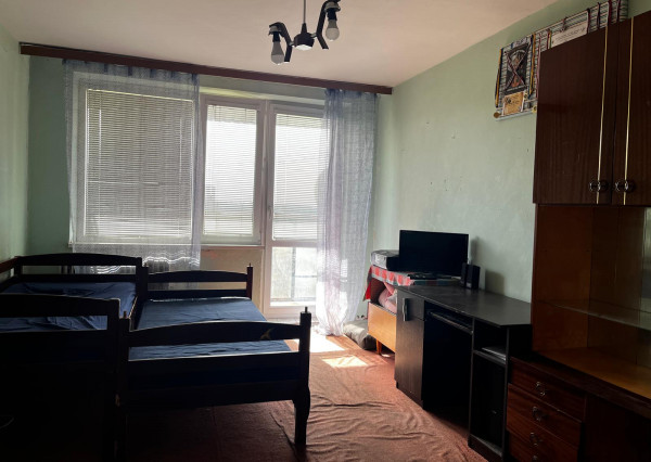 Priestranný 3- izbový byt na sídlisku Juh v Michalovciach