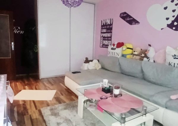 1- izbový byt v TOP lokalite sídliska Východ v Michalovciach