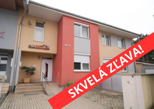 Komerčná budova v širšom centre mesta Vranov nad Topľou