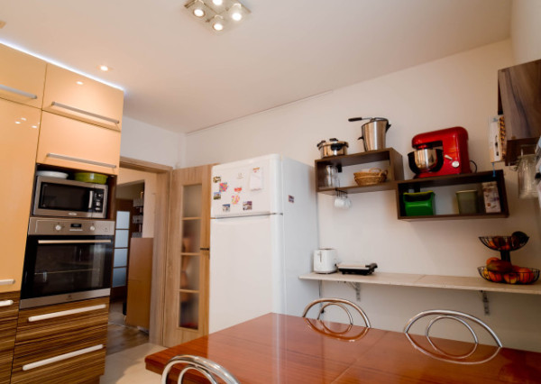 Priestranný 5- izbový byt na sídlisku Východ v Michalovciach