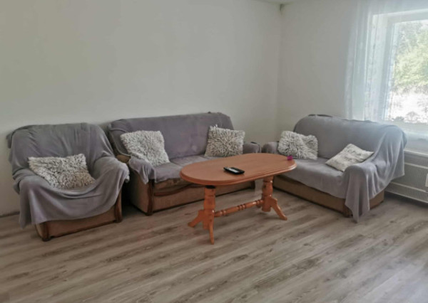 Rodinný dom s krásnym pozemkom  v obci Petrikovce